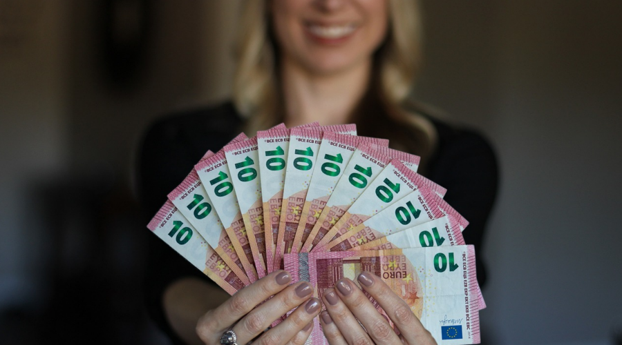 Top Personal Loans for 2024: Low Rates, Fast Approvals, and Flexible Repayment Options